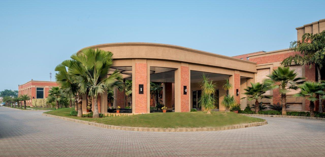 Nirvana Luxury Hotel L Ludhiana Dış mekan fotoğraf