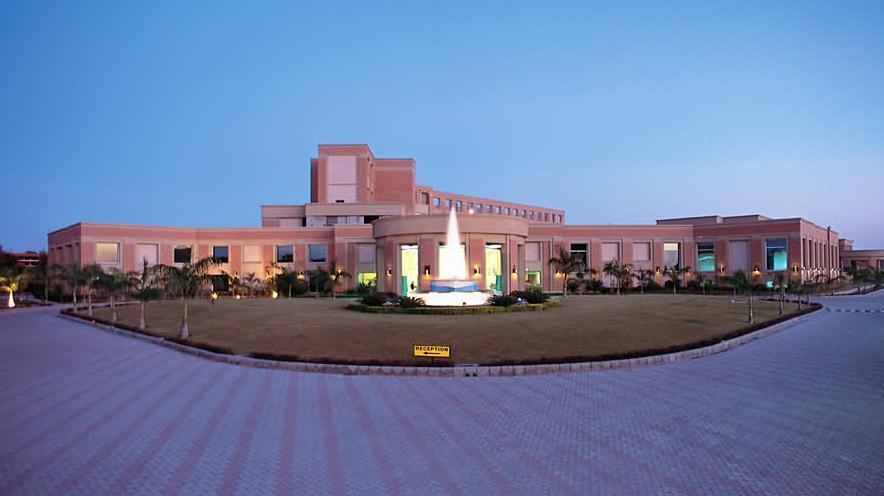 Nirvana Luxury Hotel L Ludhiana Dış mekan fotoğraf