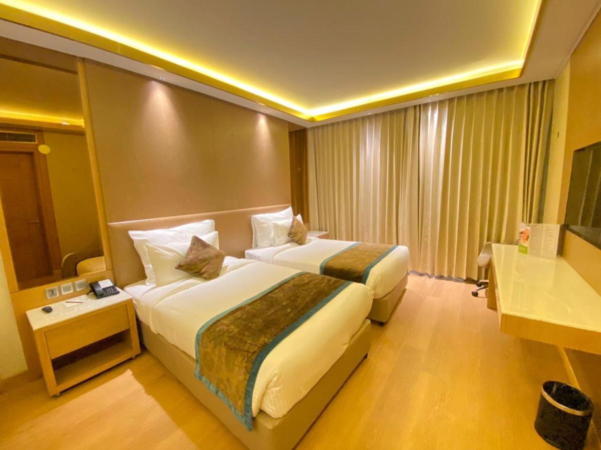 Nirvana Luxury Hotel L Ludhiana Dış mekan fotoğraf